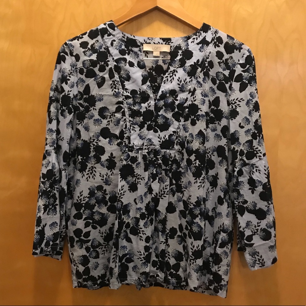 Beautiful Loft floral top